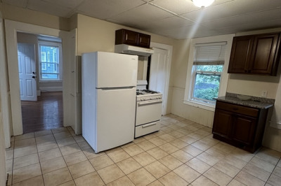 12 Ray St #2 1