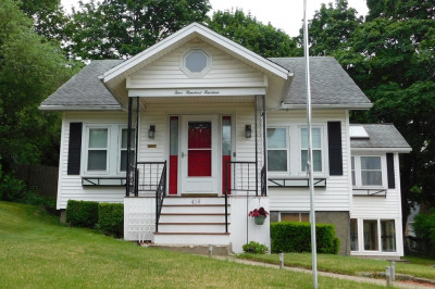 414 Cedar St 1
