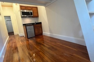 399 Marlborough #4 1