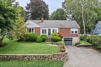 4 Batchelder Rd 1