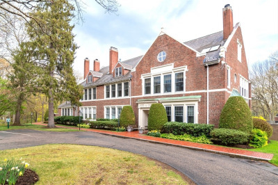 63 Garden Rd #C1 1
