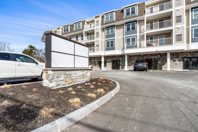 2230 Main St #104