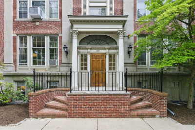 240 Brattle St #1 1