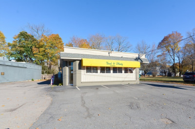 687 E Washington 1