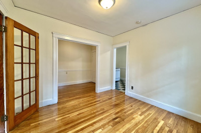 7 Segel St #2 1