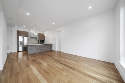 218-220 Old Colony Avenue #403 1