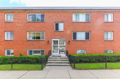 4090 Washington St #3