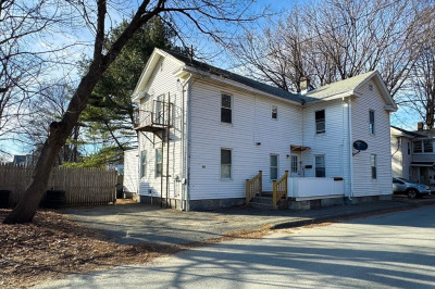 21 Pleasant St 1