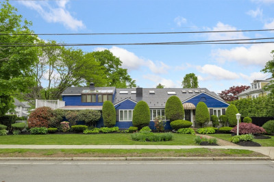 218 Upham 1