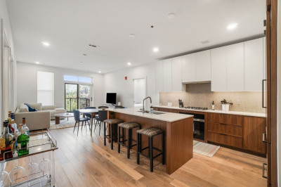 566 Columbus Ave. #409