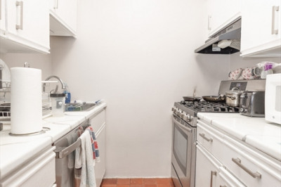 404 Meridian Street #4 1