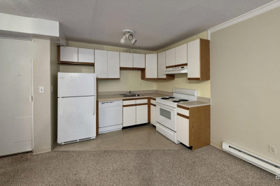 1691 Cambridge #25 1