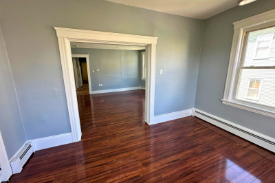 32 Ames St #3 1