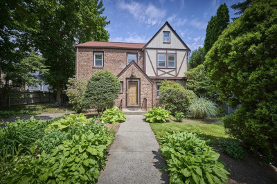 419 Pond Street 1