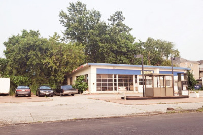 35 Oak Grove Ave 1