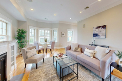 209 W 2nd St 1