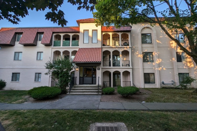 685 Oak St #1-10