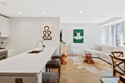 133 Seaport Blvd #815