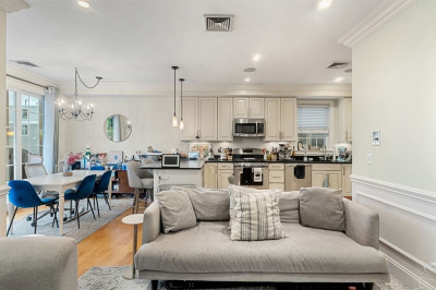 192 W 6th St #2 1