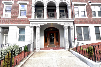 28 Quint Ave #28