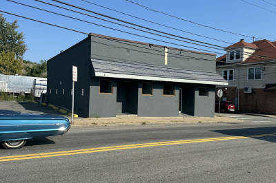 164-166 S Main St 1