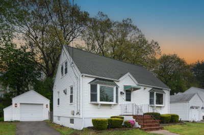 95 Sunset Ave 1