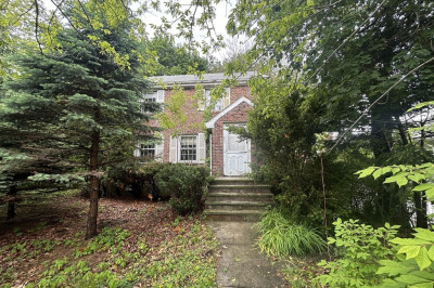 327 Appleton St 1