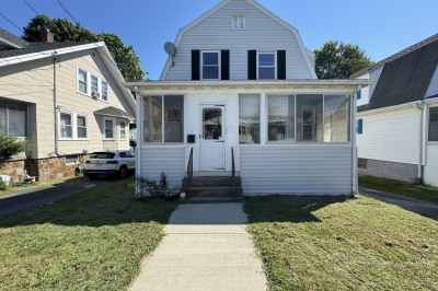 158 Harriet Ave 1