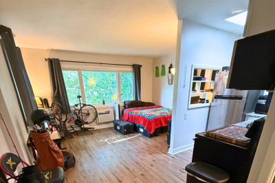 39 Willow Street #4 1