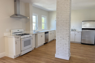 10-12 Eliot St #12 1