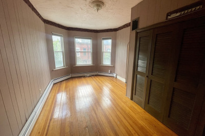 136 Saratoga St #2 1