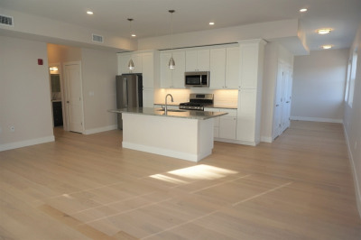 99 Moody Street ##6