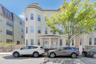 819 E 4th Street 1