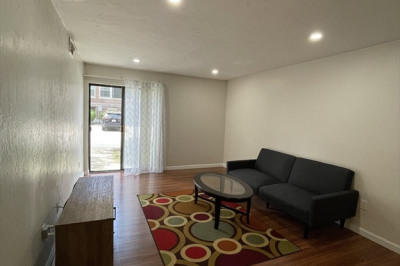 327 Plantation St #302 1