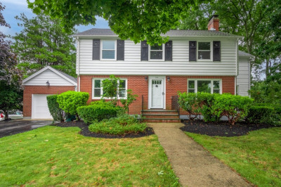 250 Nichols Road 1