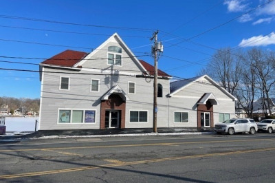 195 Lake Ave 1