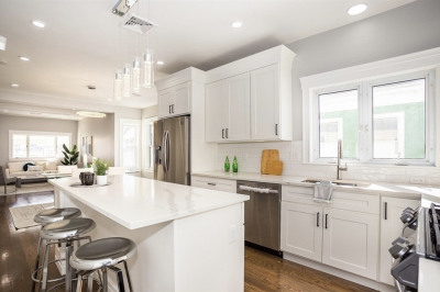 160 Middlesex Avenue #2 1