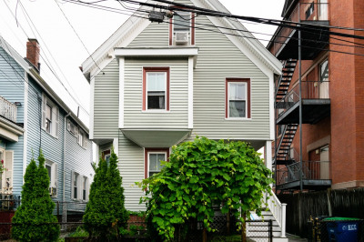 9 Kingman Road #1 1