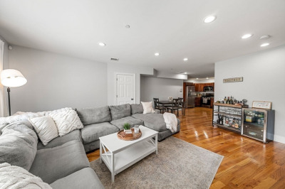 120 West 7th #101 1