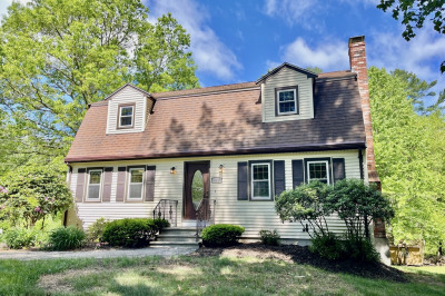 468 Lake St