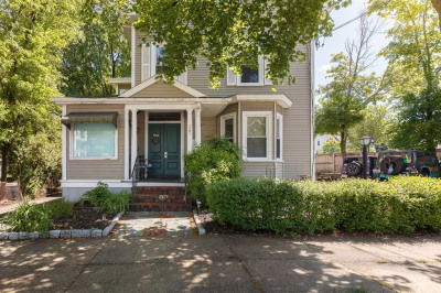327 Lafayette St #2 1