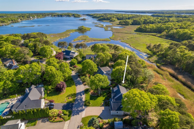 35 Bayshore Dr 1