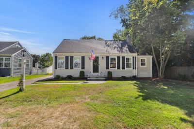 86 Lakeshore Dr 1