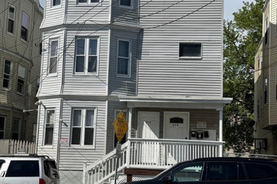 318-320 Lawrence Street #3 1