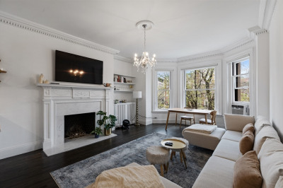 373 Commonwealth Ave #402 1
