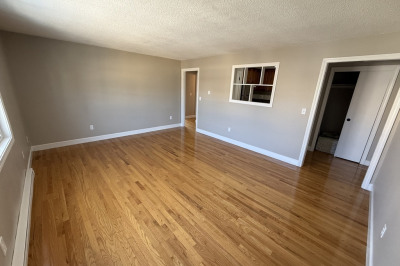 7 Cottage St #5 1
