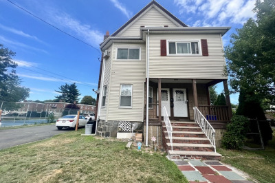 101 Wyllis Ave #2 1