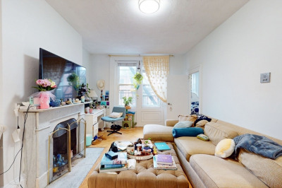 397 Beacon #3R 1