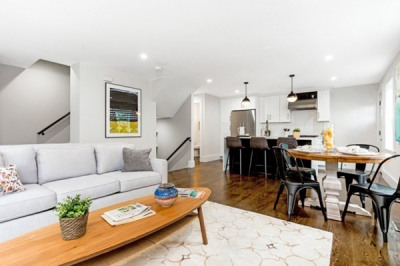 10 Brook St #1