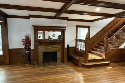203 W Elm St 1